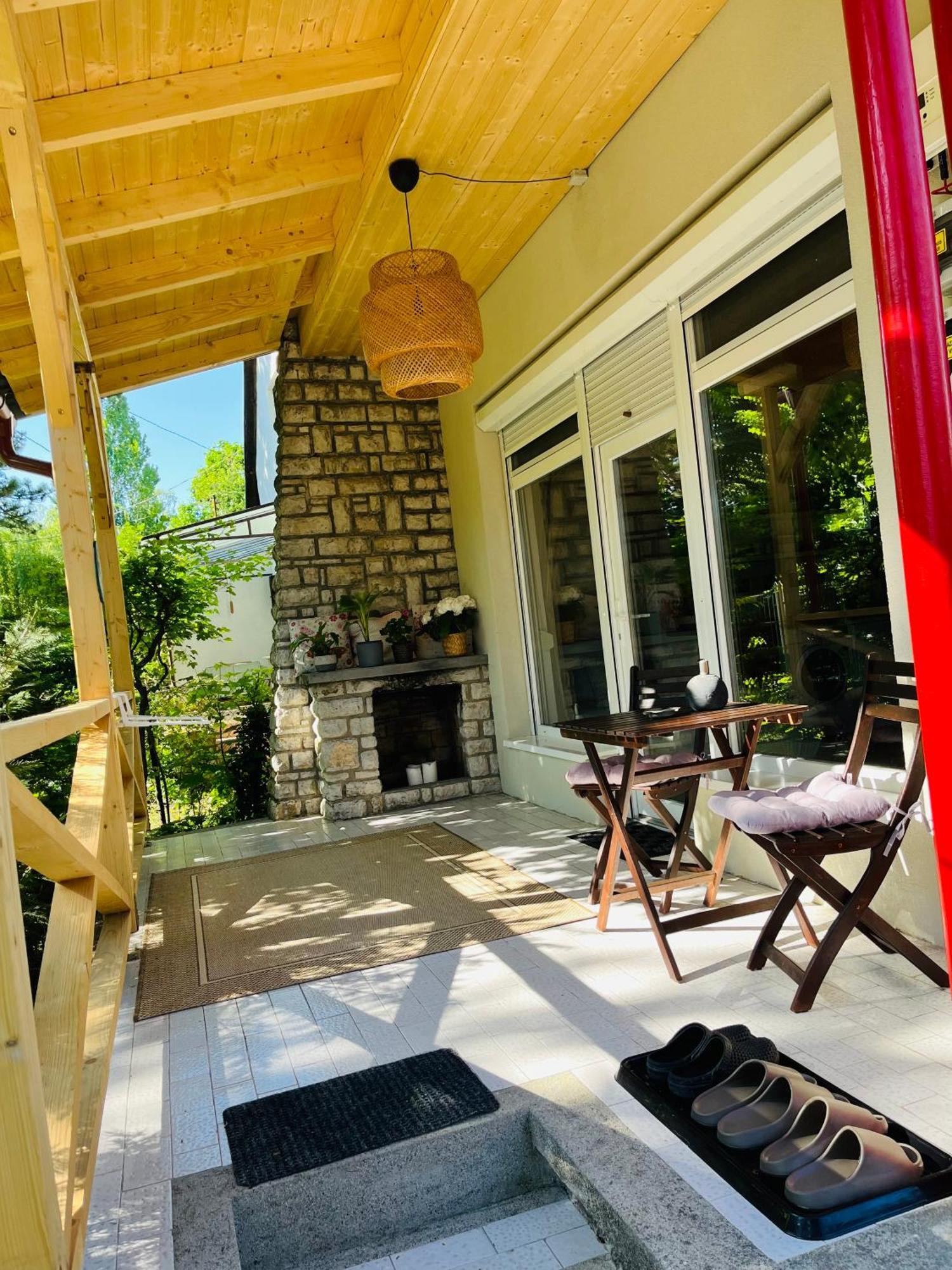 Cottage By The Lake Balatonudvari Exterior photo